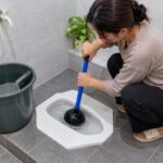 Mengenal Pompa WC Manual dan 6 Cara Menggunakannya